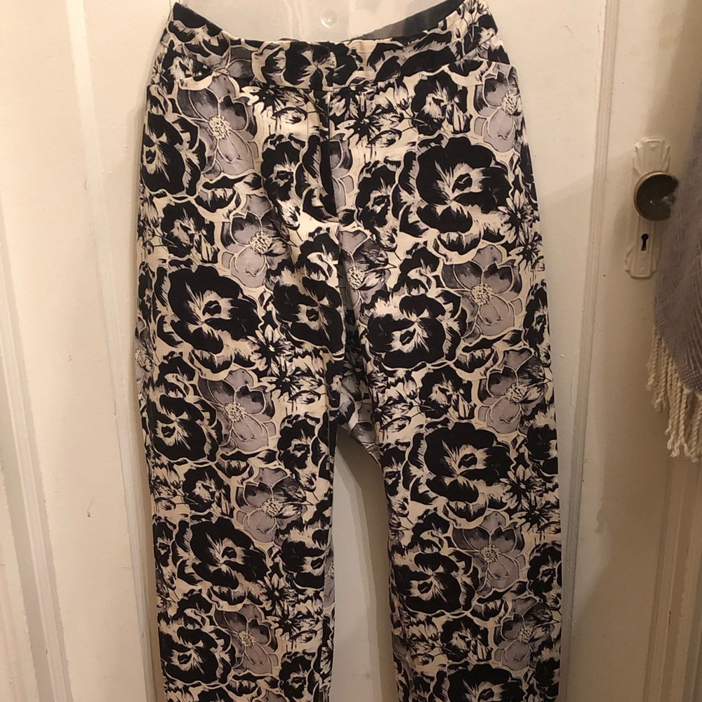 Capri pants